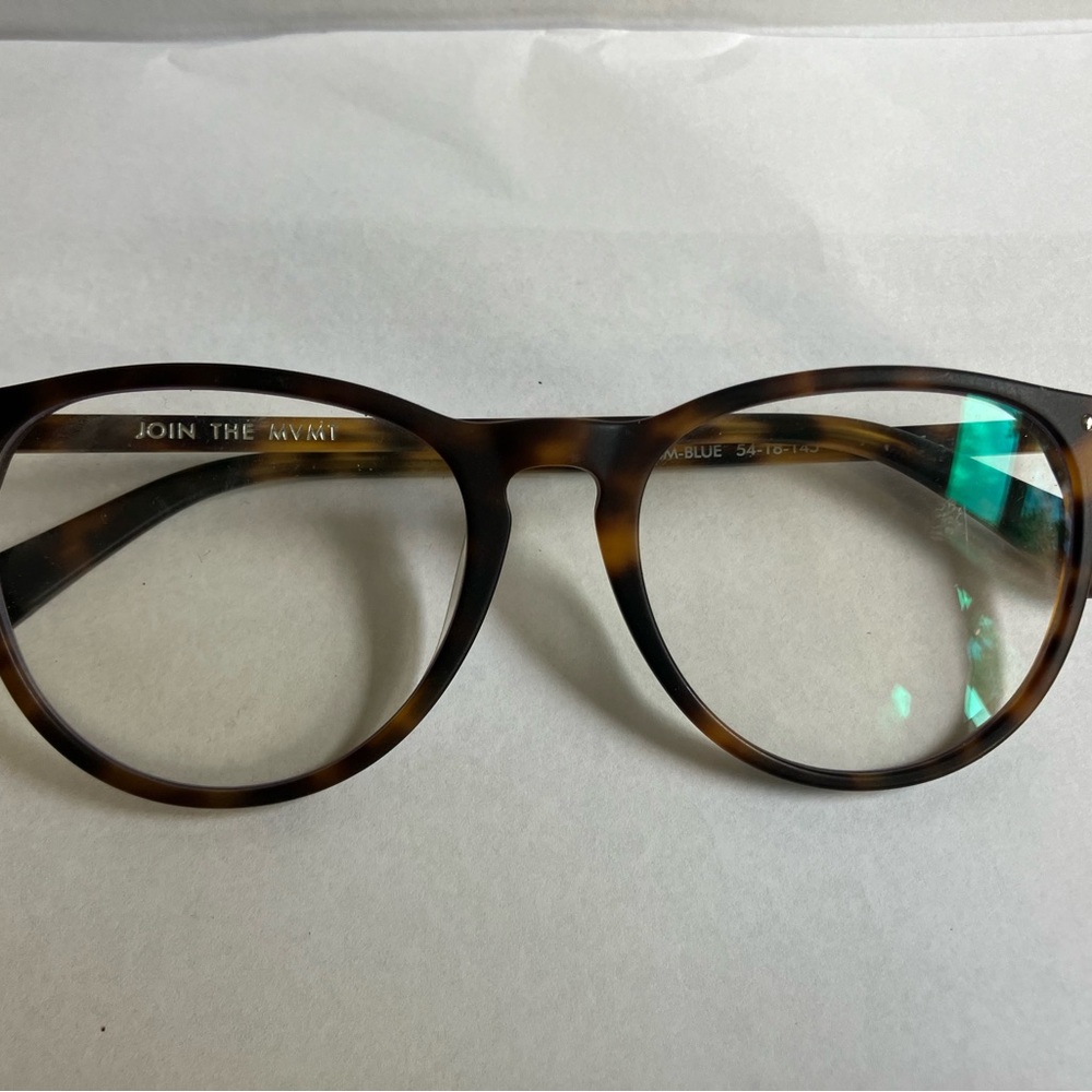 MVMT Scribe Everscroll glasses